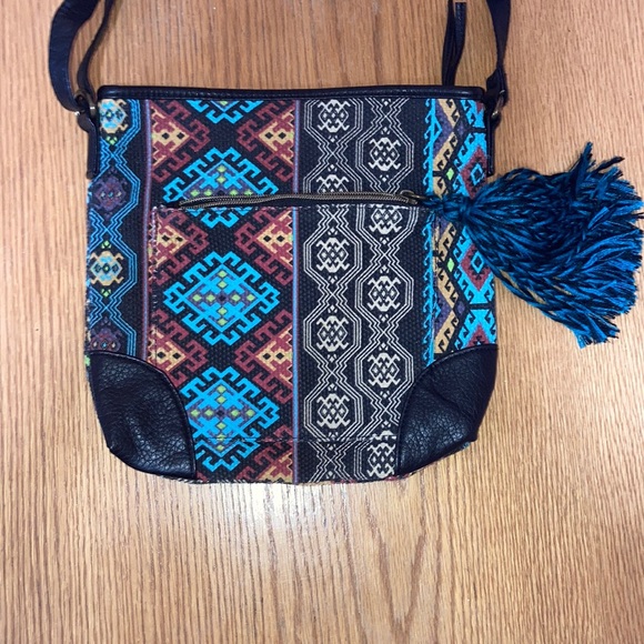 Aztec Cross body - Picture 2 of 2